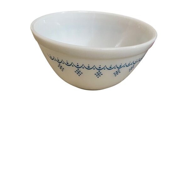 Vintage Pyrex Mixing Bowls Set Of 4 Primary Colors Red & Blue White Interior Nes - Picture 8 of 9